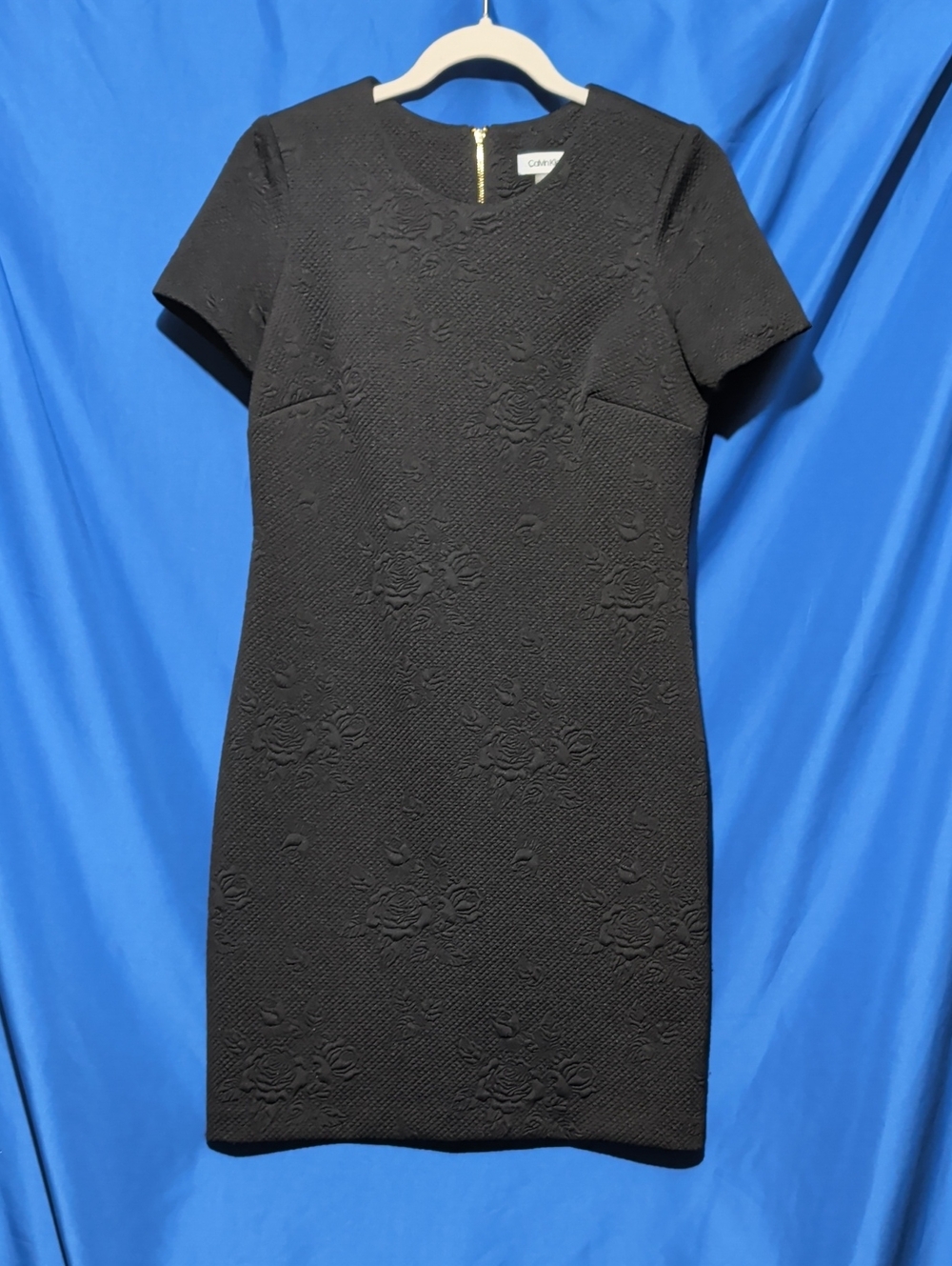 Calvin Klein Size 4 Black Short Sleeve Textured Midi Dress